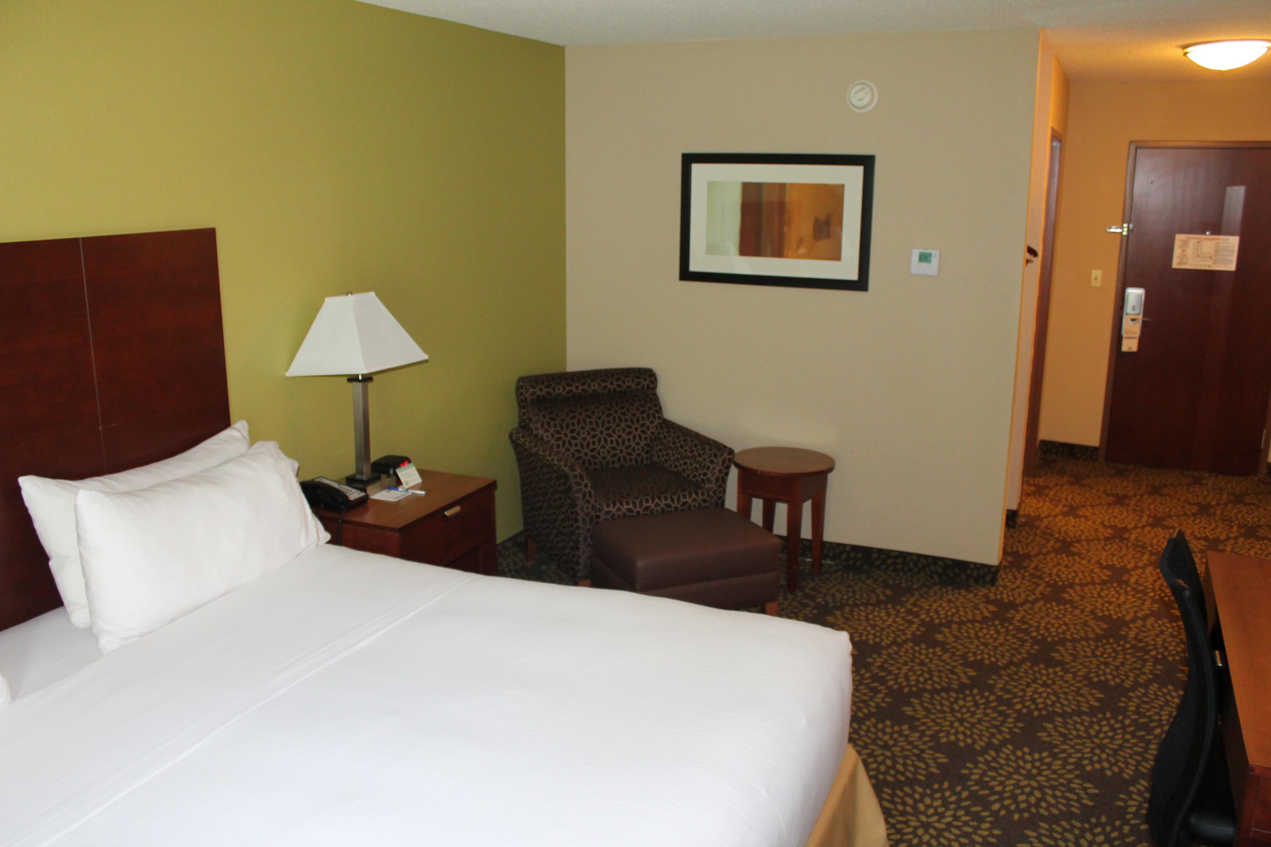 Holiday Inn Express Hotel & Suites Starkville, An Ihg Hotel Exteriör bild