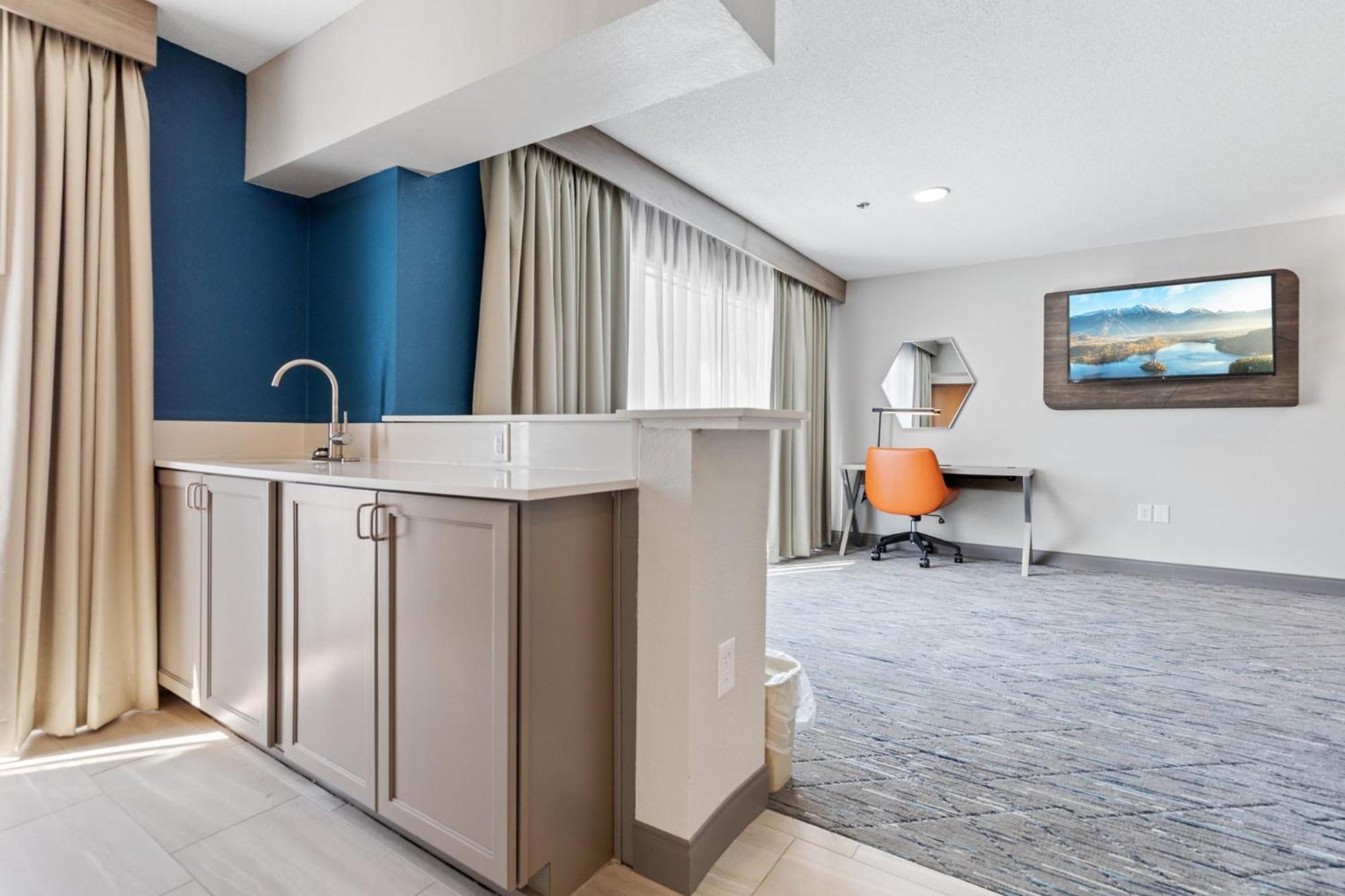 Holiday Inn Express Hotel & Suites Starkville, An Ihg Hotel Exteriör bild
