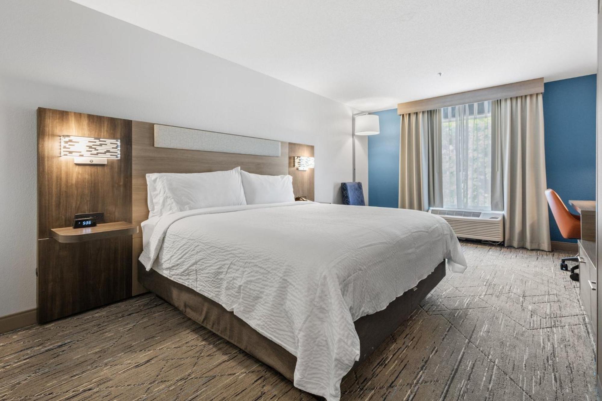 Holiday Inn Express Hotel & Suites Starkville, An Ihg Hotel Exteriör bild