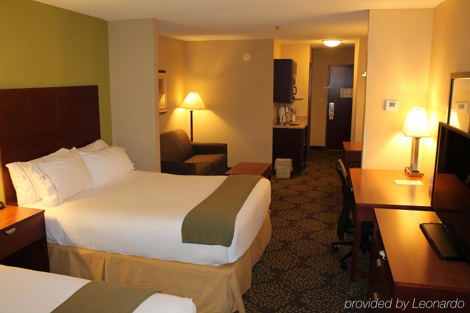 Holiday Inn Express Hotel & Suites Starkville, An Ihg Hotel Exteriör bild